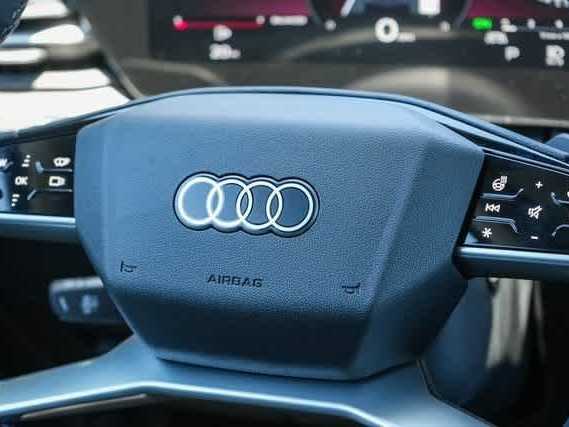 Thumbnail: 2025 Audi Q5 - 20