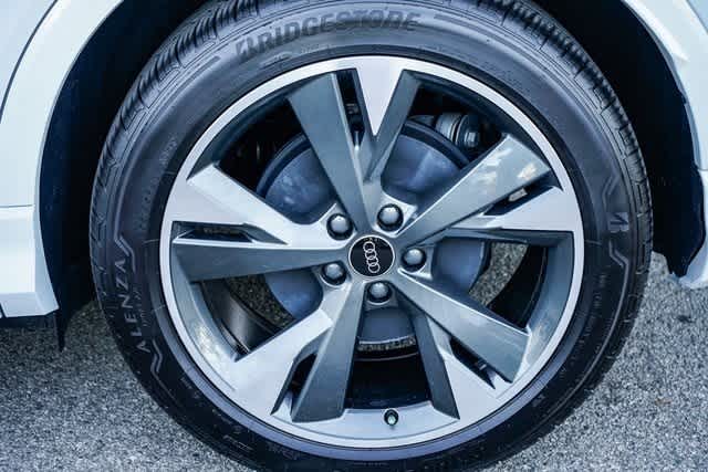 2024 Audi Q4 e-tron Premium 10