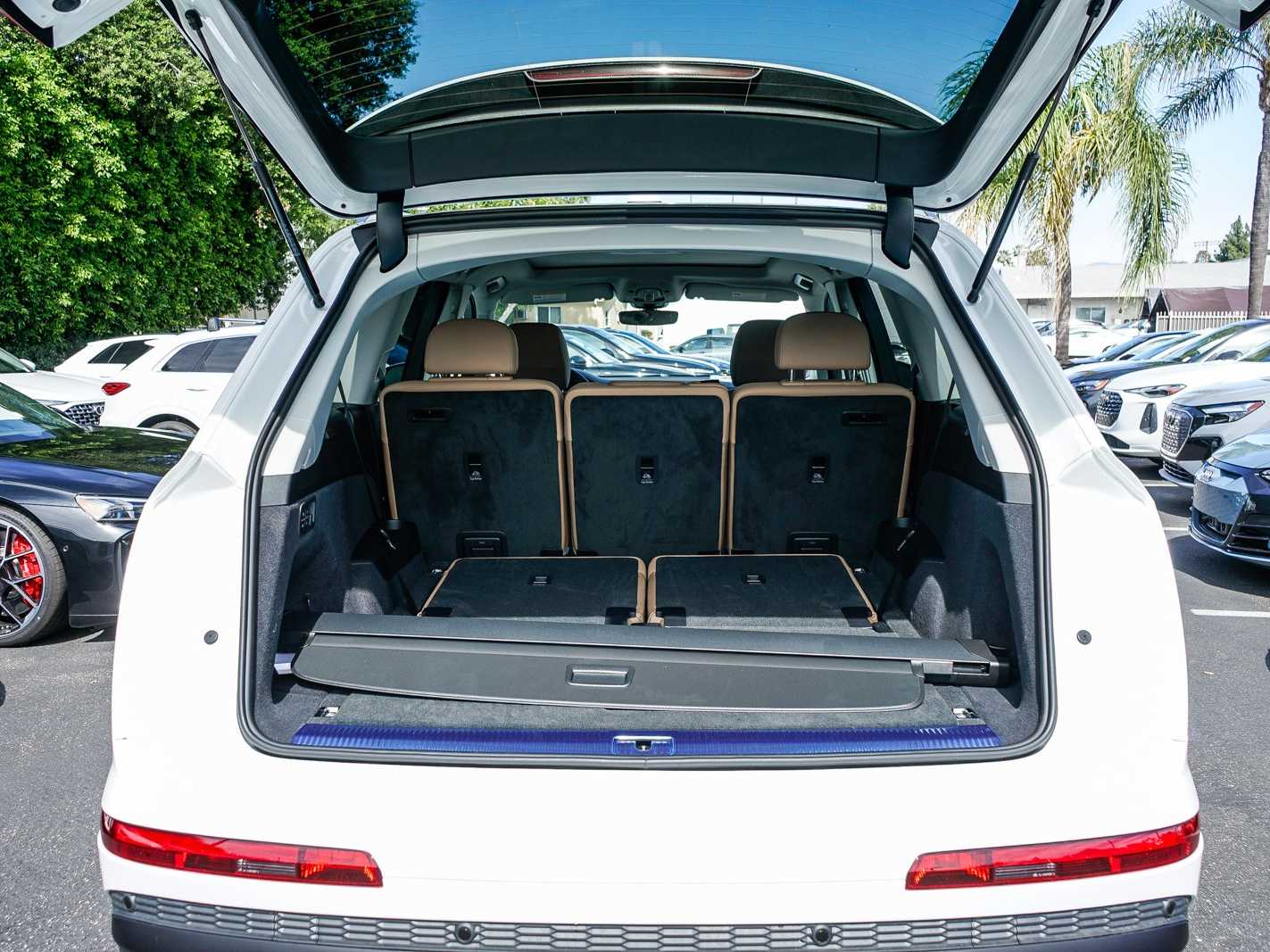 Thumbnail: 2026 Audi Q7 - 27