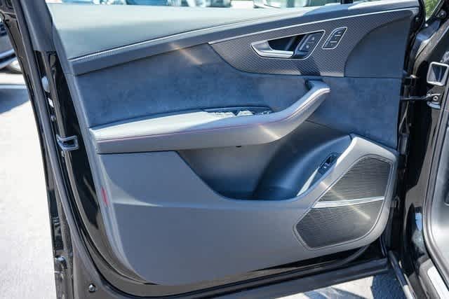 Thumbnail: 2025 Audi SQ7 - 30