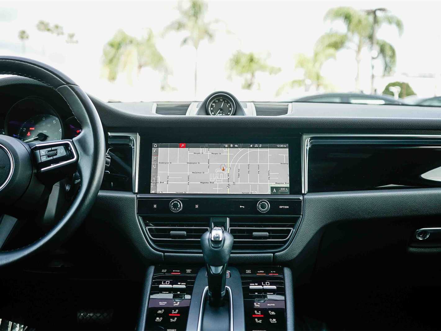 Thumbnail: 2023 Porsche Macan - 13