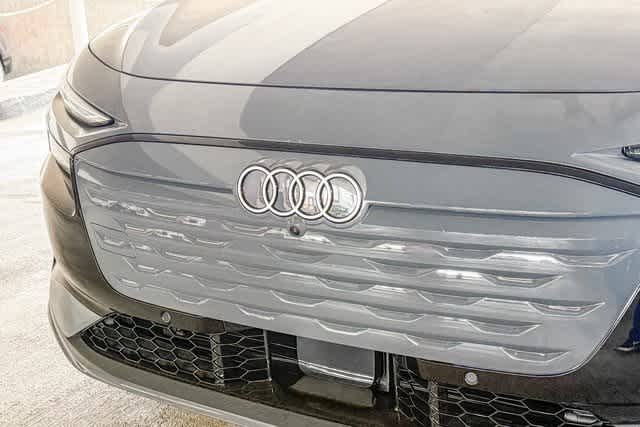 Thumbnail: 2025 Audi e-tron S - 11