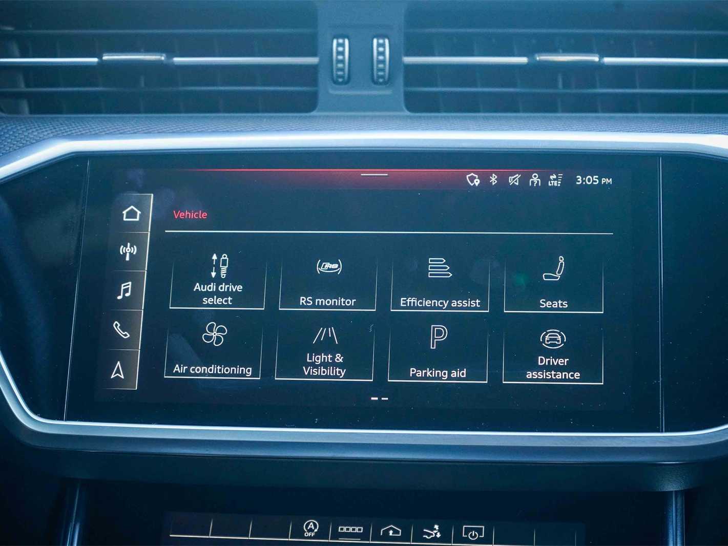 Thumbnail: 2022 Audi RS 7 - 14