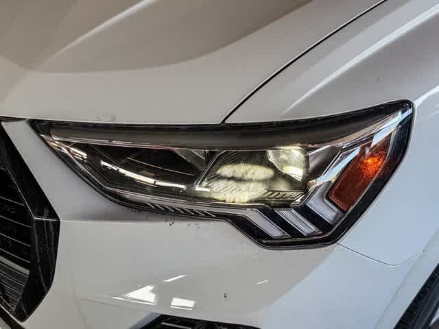 Thumbnail: 2025 Audi Q3 - 10