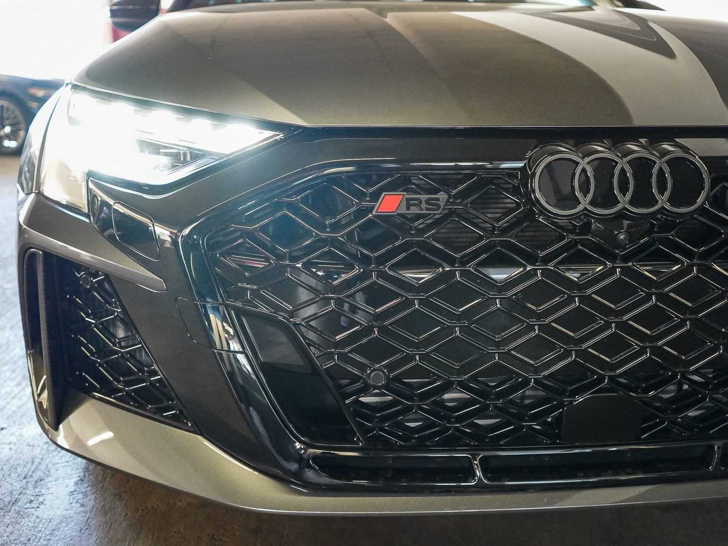 Thumbnail: 2026 Audi RS 3 - 11
