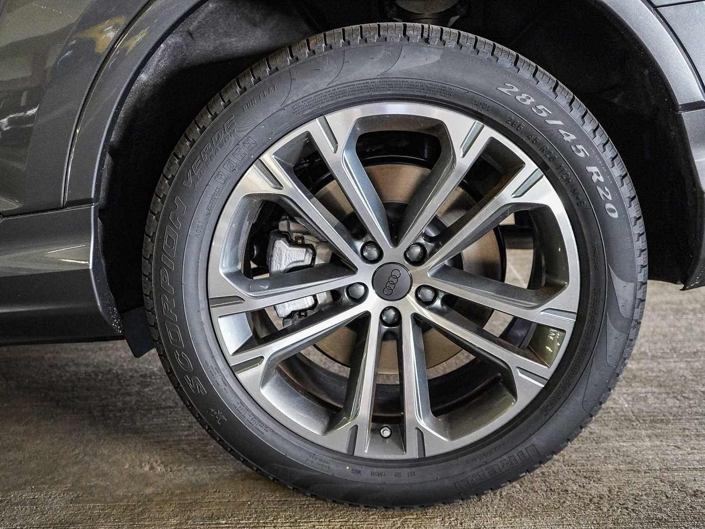 Thumbnail: 2026 Audi Q7 - 8