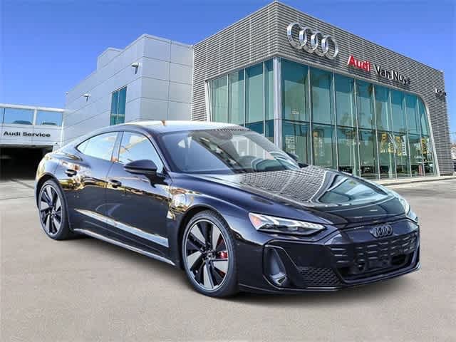 Thumbnail: 2026 Audi e-tron GT - 3