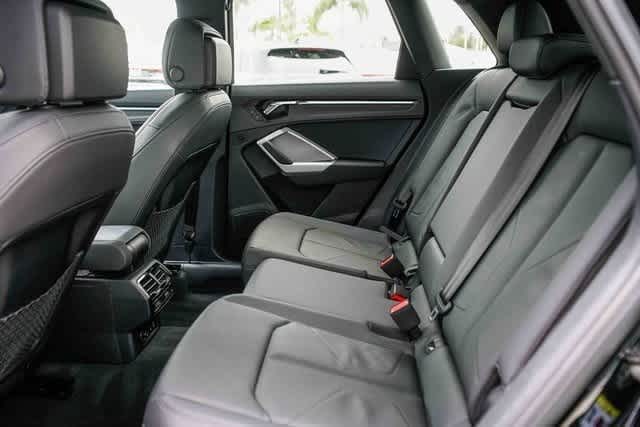 Thumbnail: 2023 Audi Q3 - 17