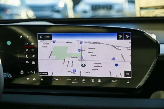 Thumbnail: 2025 Audi Q6 e-tron - 14