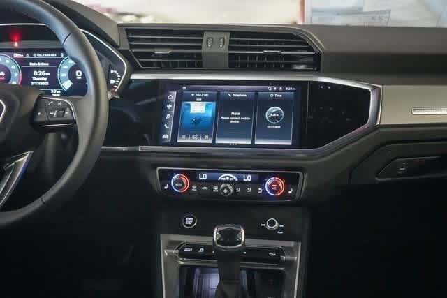 Thumbnail: 2025 Audi Q3 - 17