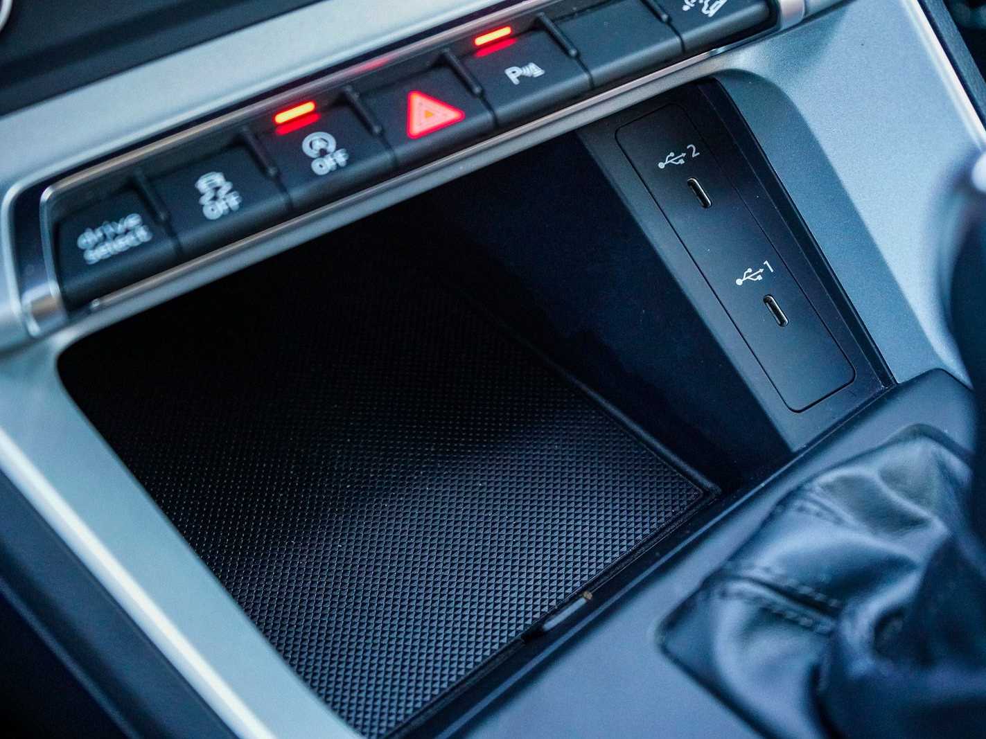 Thumbnail: 2023 Audi Q3 - 22