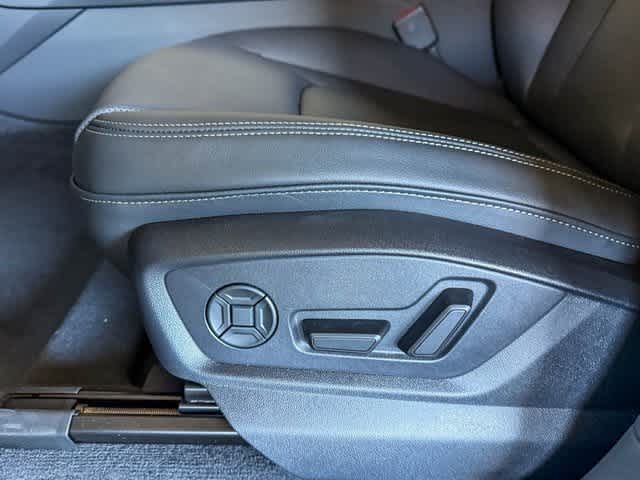 Thumbnail: 2025 Audi Q7 - 21