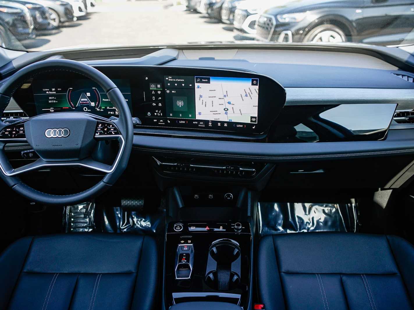 Thumbnail: 2025 Audi Q6 e-tron - 12