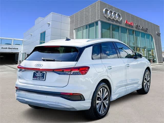 Thumbnail: 2025 Audi Q4 e-tron - 4