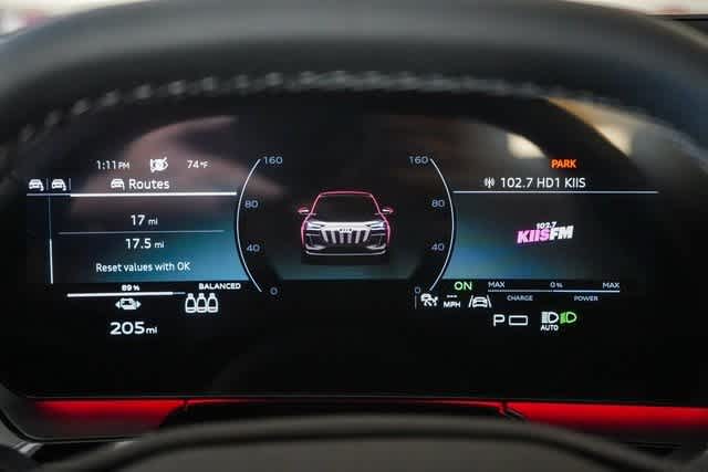 Thumbnail: 2025 Audi SQ6 e-tron - 34