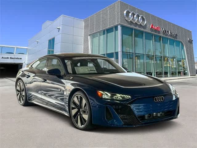 Thumbnail: 2025 Audi e-tron GT - 3