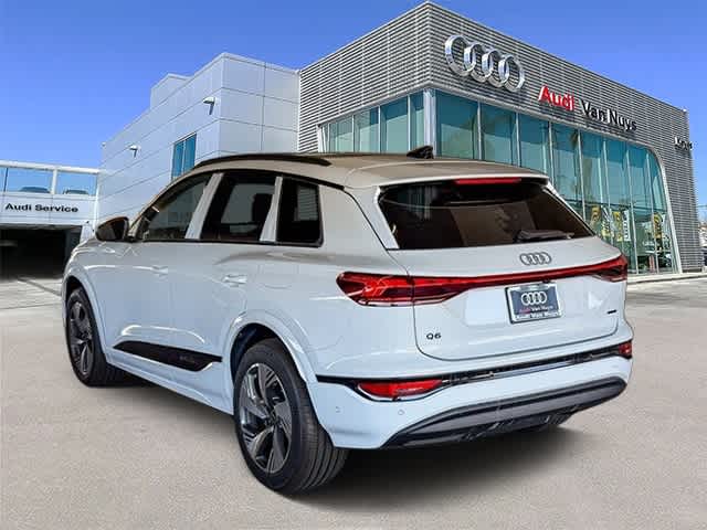 Thumbnail: 2025 Audi Q6 e-tron - 6