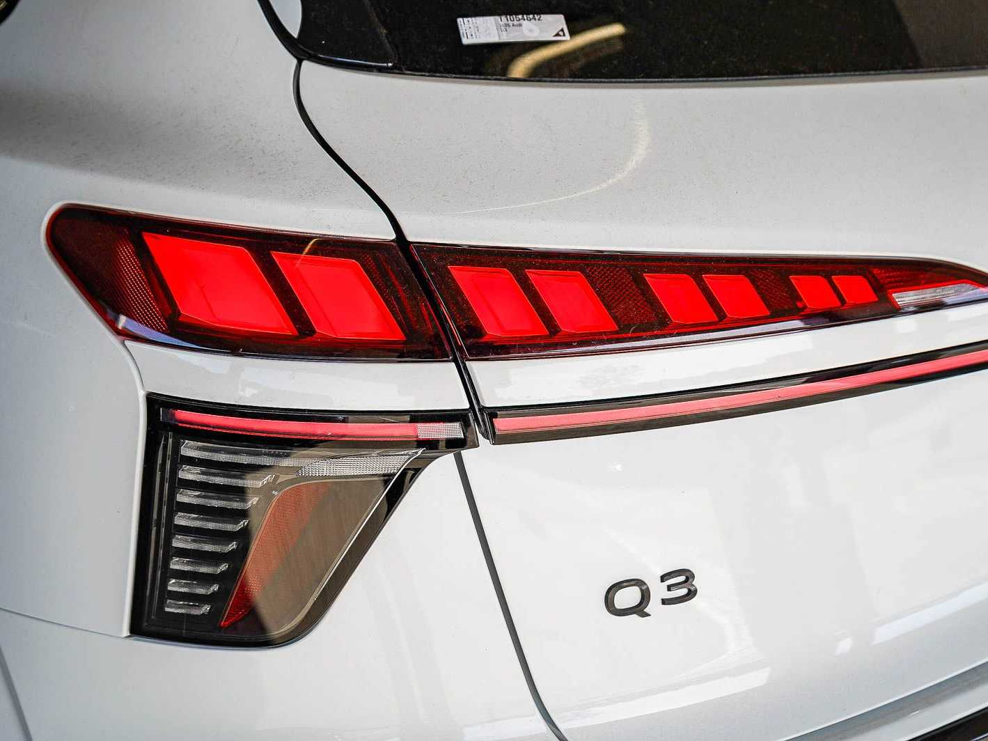 Thumbnail: 2026 Audi Q3 - 7