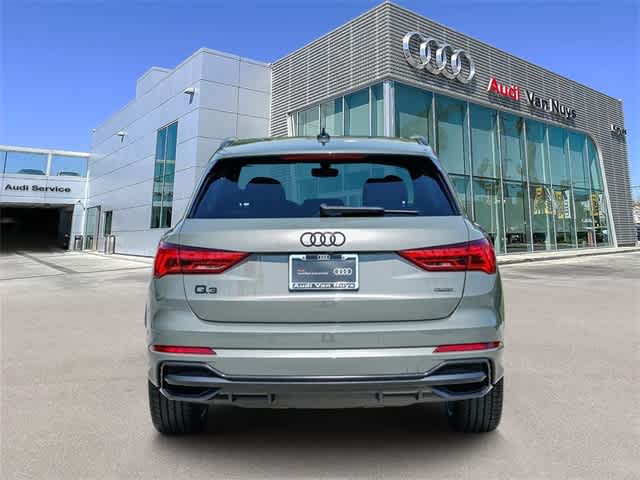2022 Audi Q3 S line Premium Plus photo 3