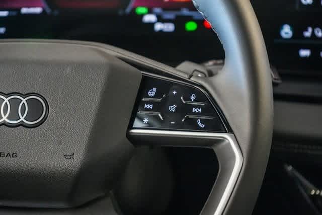 Thumbnail: 2025 Audi Q6 e-tron - 20