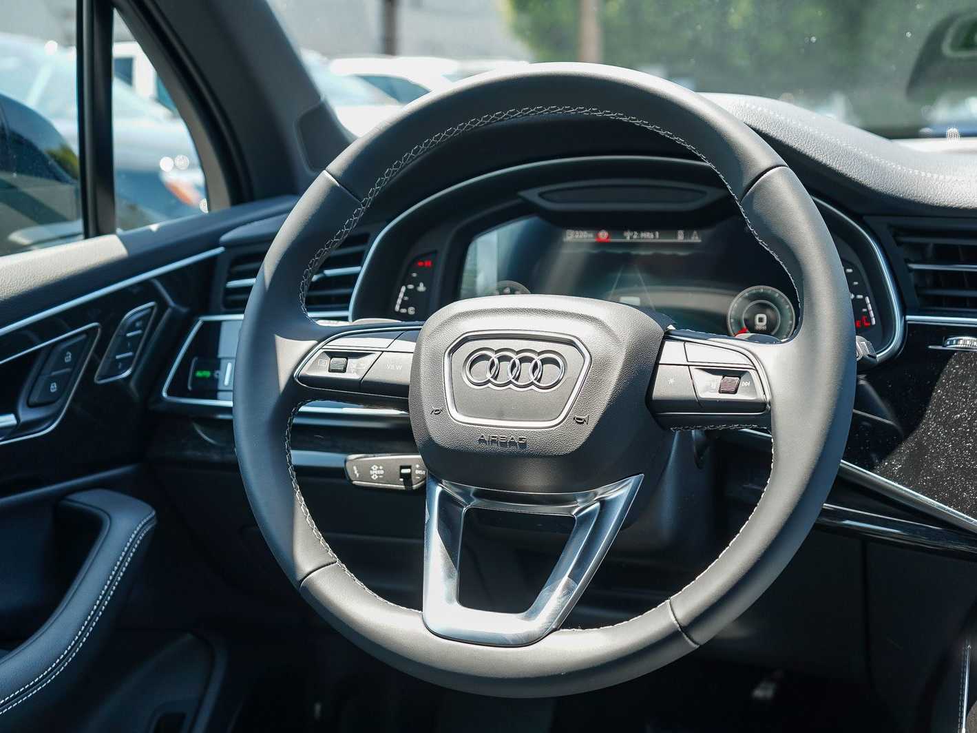 Thumbnail: 2026 Audi Q7 - 15