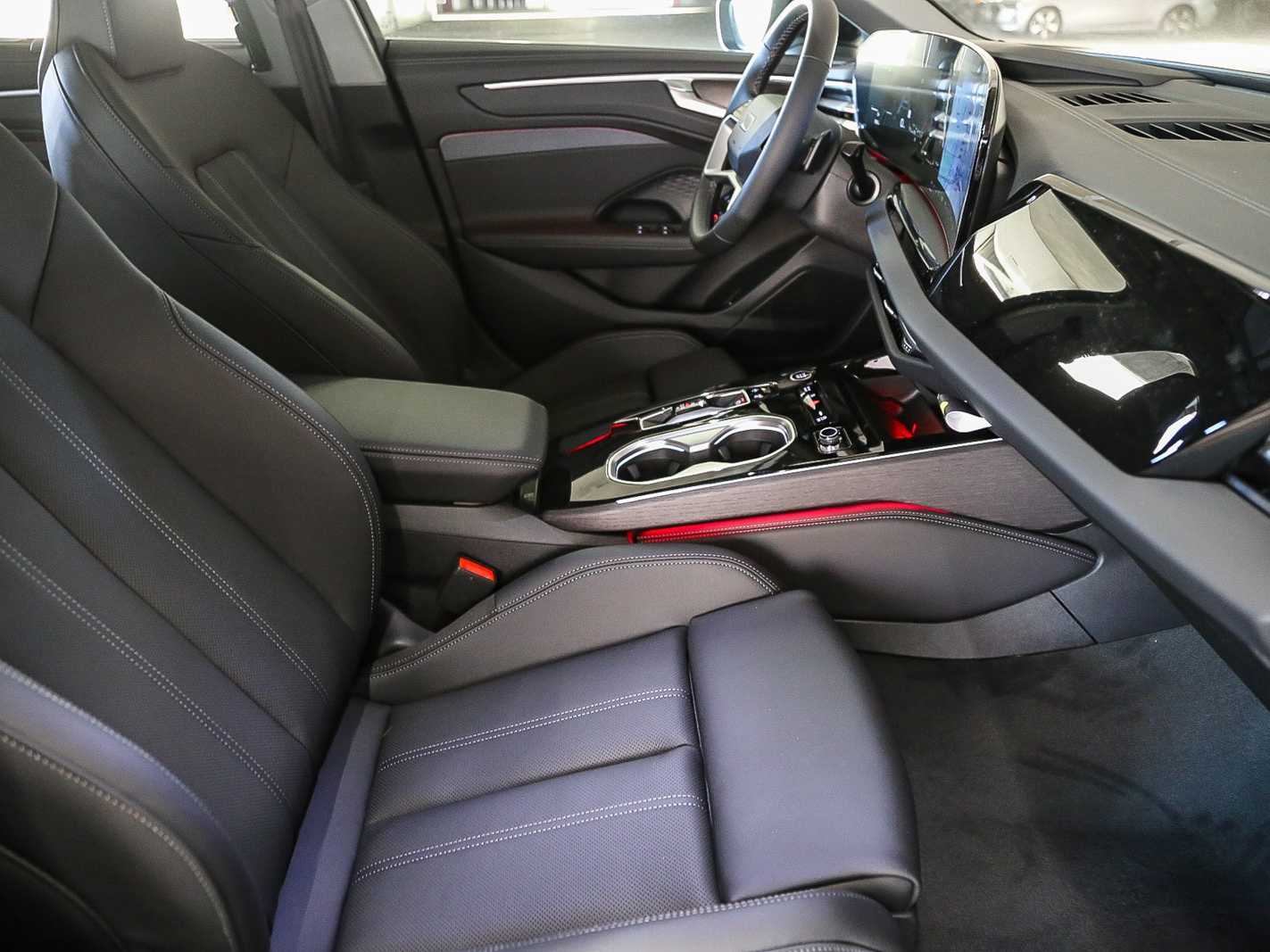 Thumbnail: 2026 Audi A6 - 16