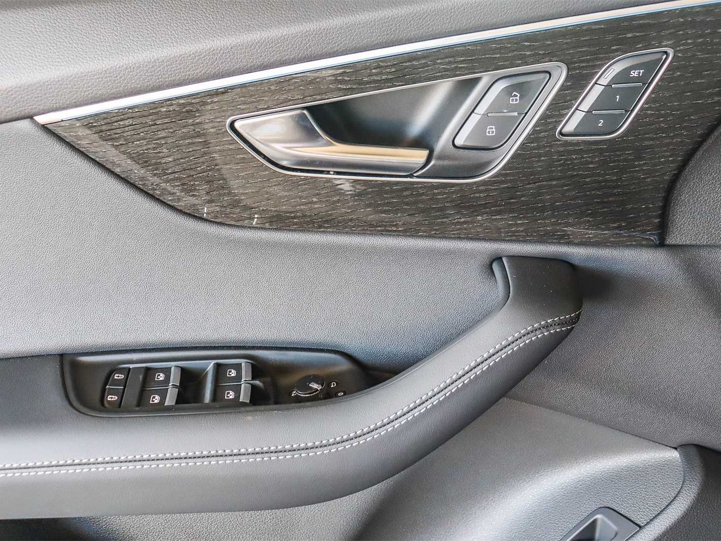 Thumbnail: 2026 Audi Q7 - 22