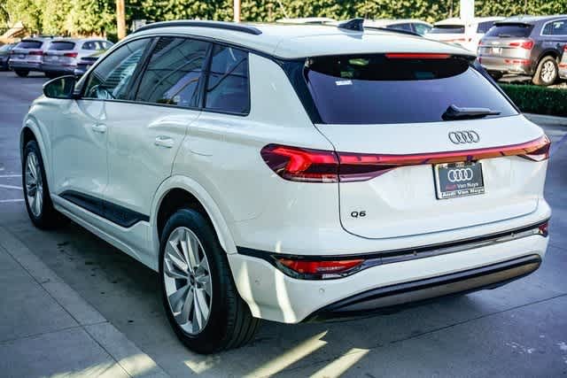 Thumbnail: 2025 Audi Q6 e-tron - 2