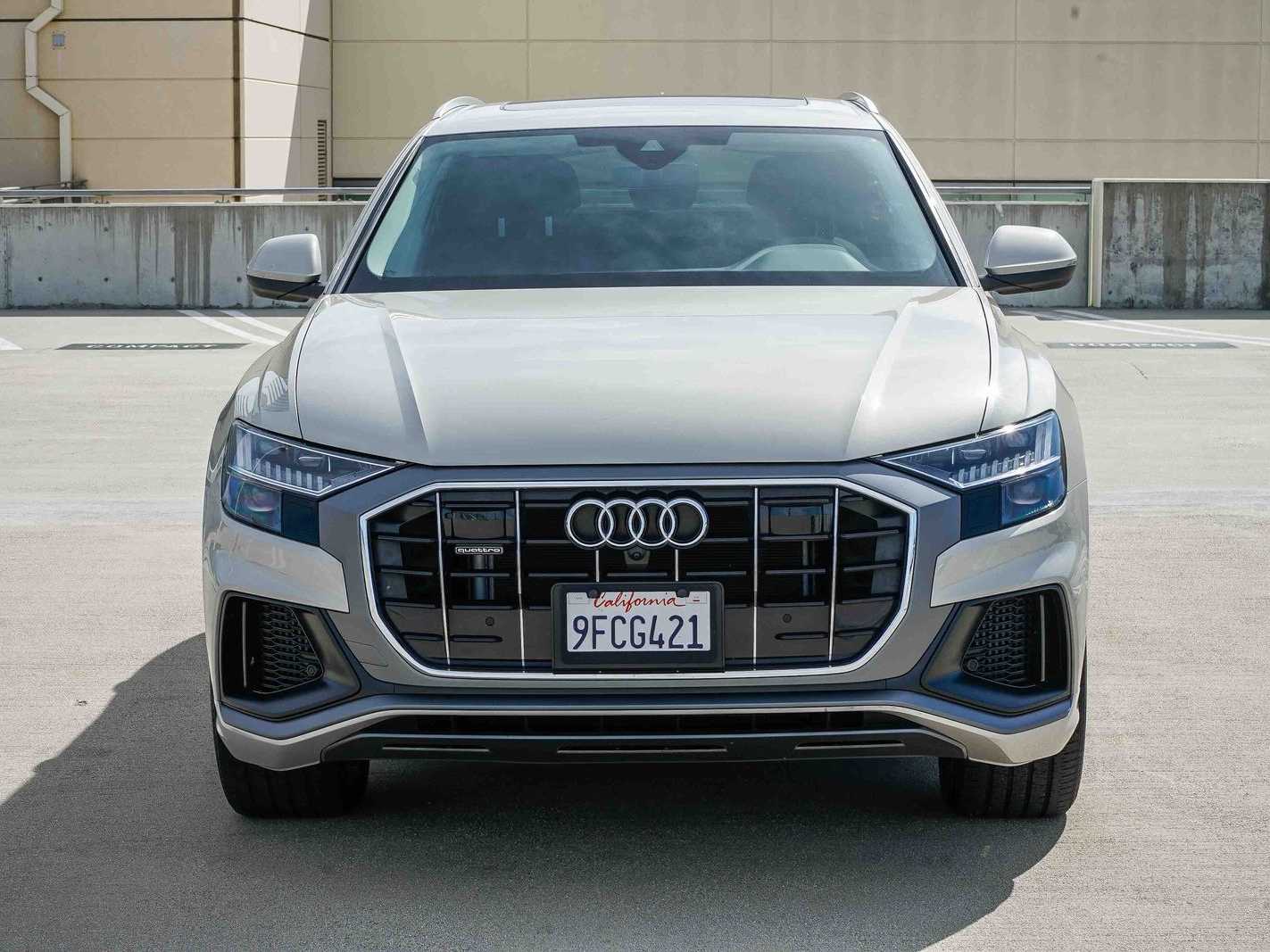 Thumbnail: 2023 Audi Q8 - 6