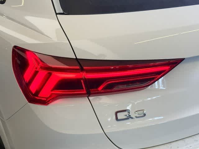 Thumbnail: 2025 Audi Q3 - 7