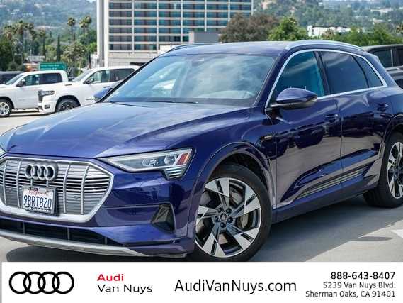 Thumbnail: 2022 Audi e-tron - 1