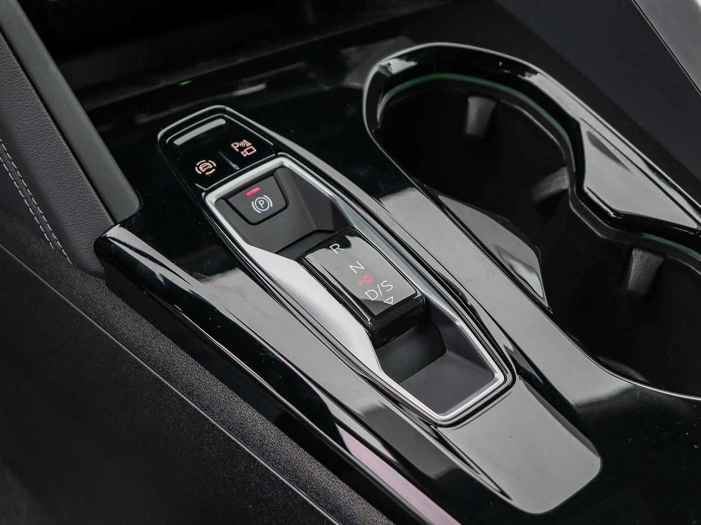 Thumbnail: 2025 Audi Q5 - 20