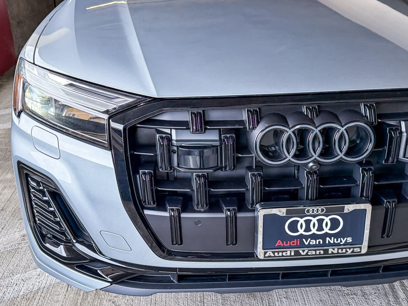 Thumbnail: 2026 Audi Q7 - 11