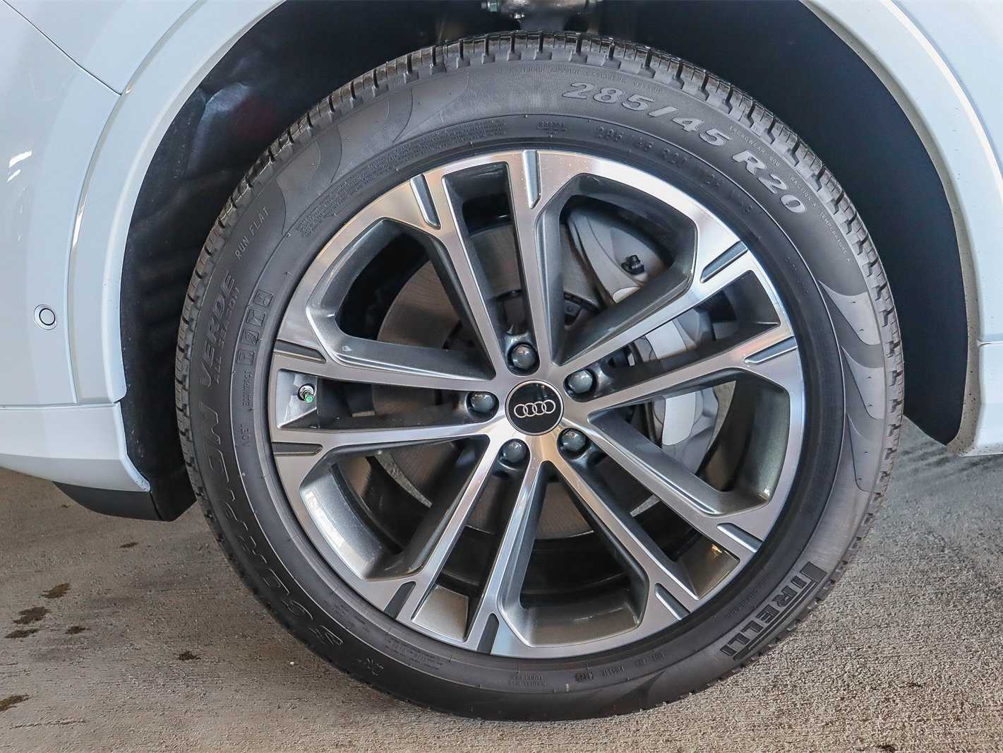 Thumbnail: 2026 Audi Q7 - 9