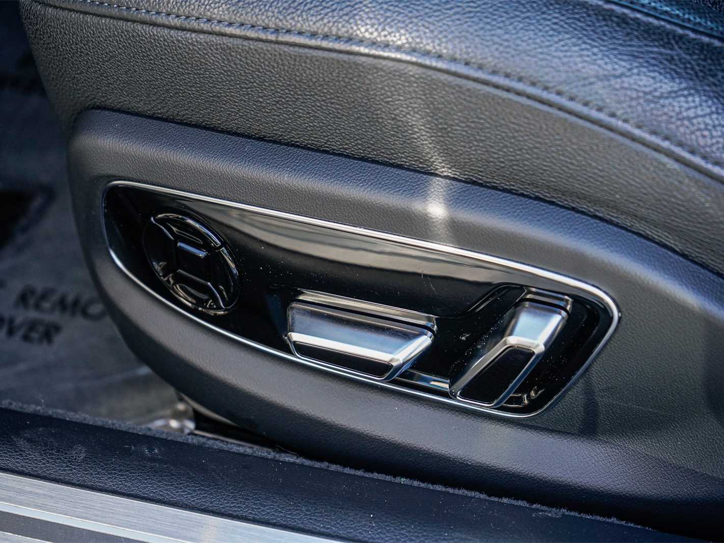 Thumbnail: 2022 Audi A8 - 20