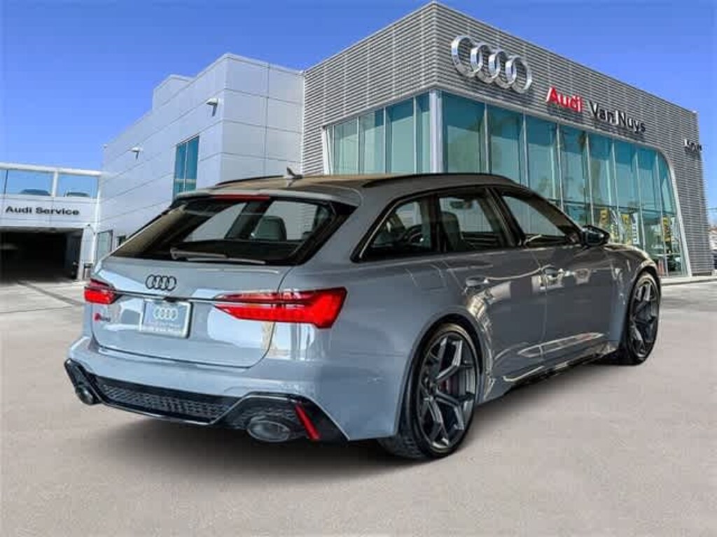 New 2026 Audi RS 6 Avant 4.0T performance Wagon