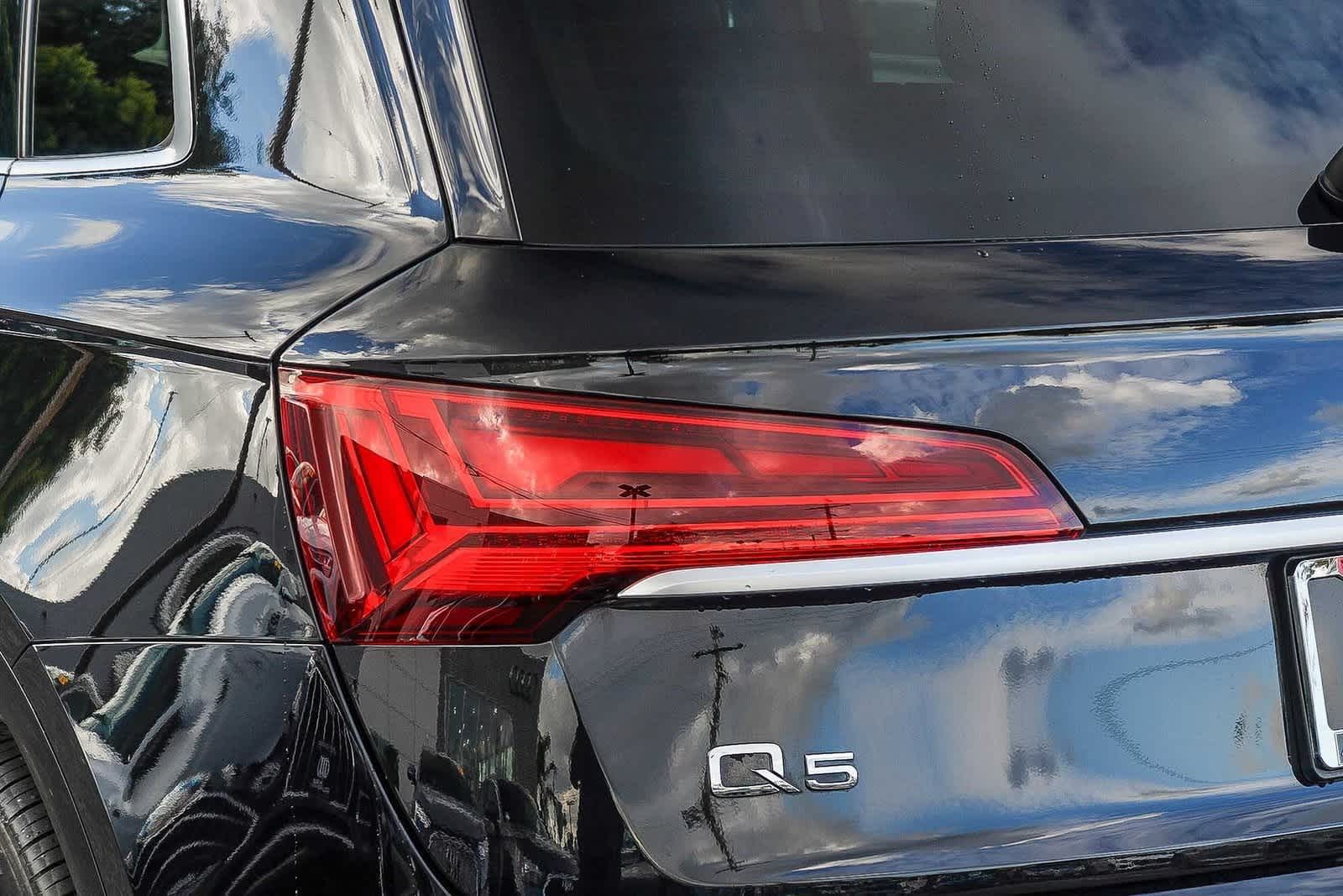 Thumbnail: 2023 Audi Q5 - 7