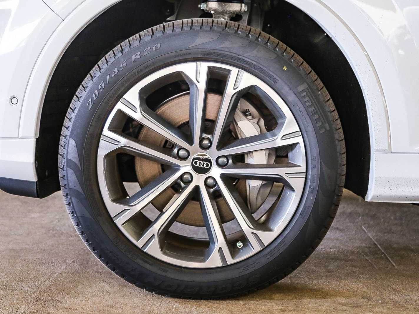 Thumbnail: 2026 Audi Q7 - 10