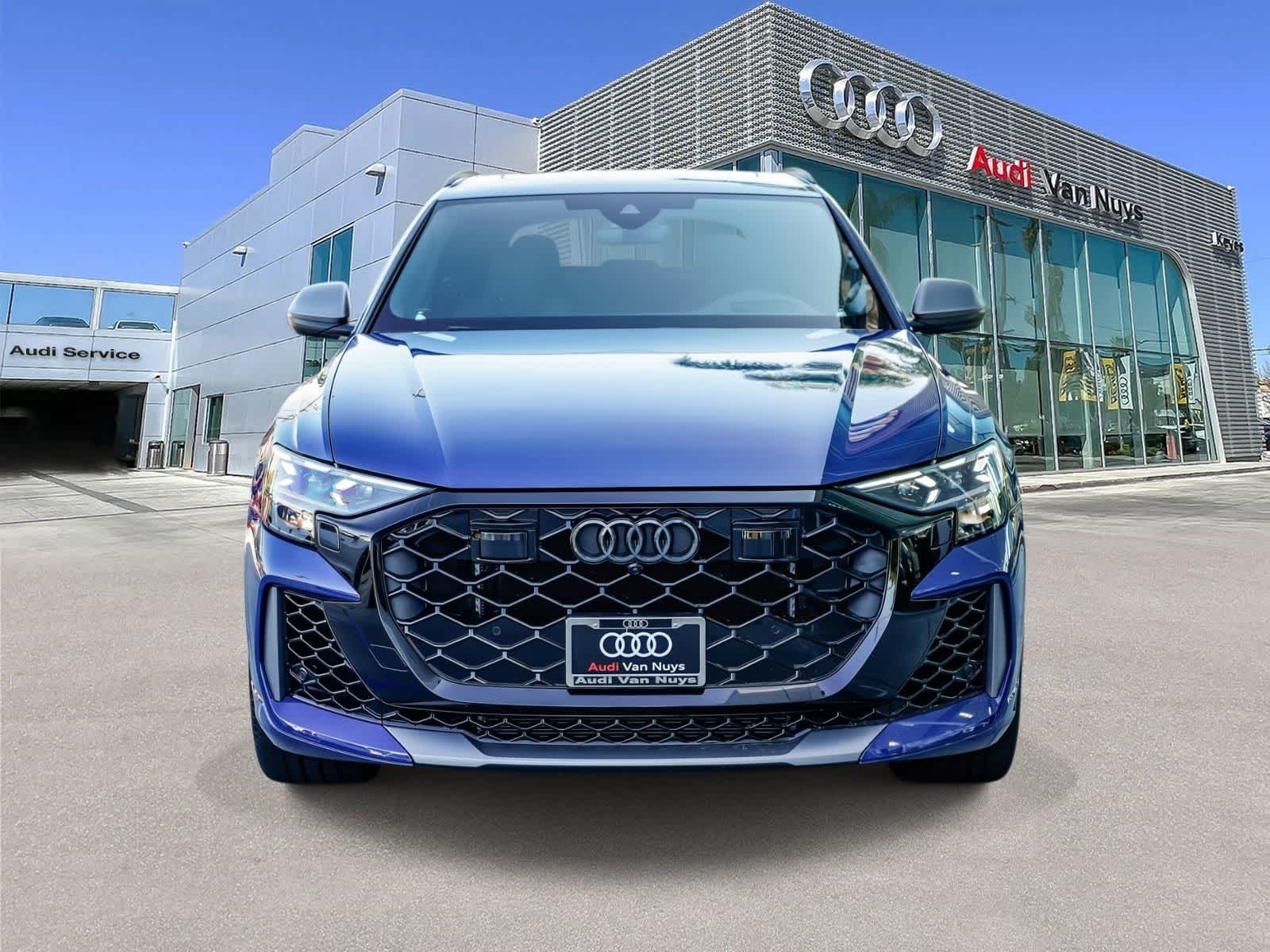 Thumbnail: 2025 Audi RS Q8 - 2