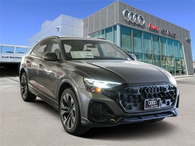 Thumbnail: 2025 Audi Q8 - 5