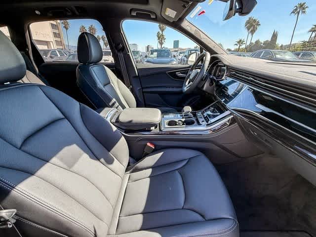 Thumbnail: 2025 Audi Q7 - 17