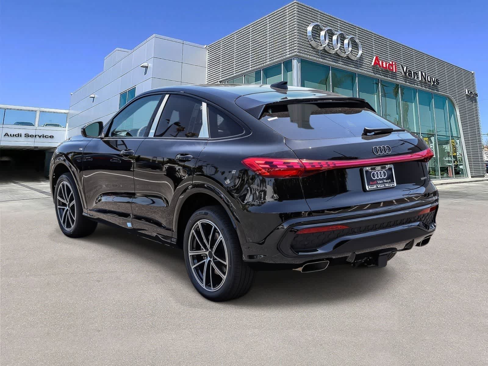 Thumbnail: 2026 Audi Q5 - 2