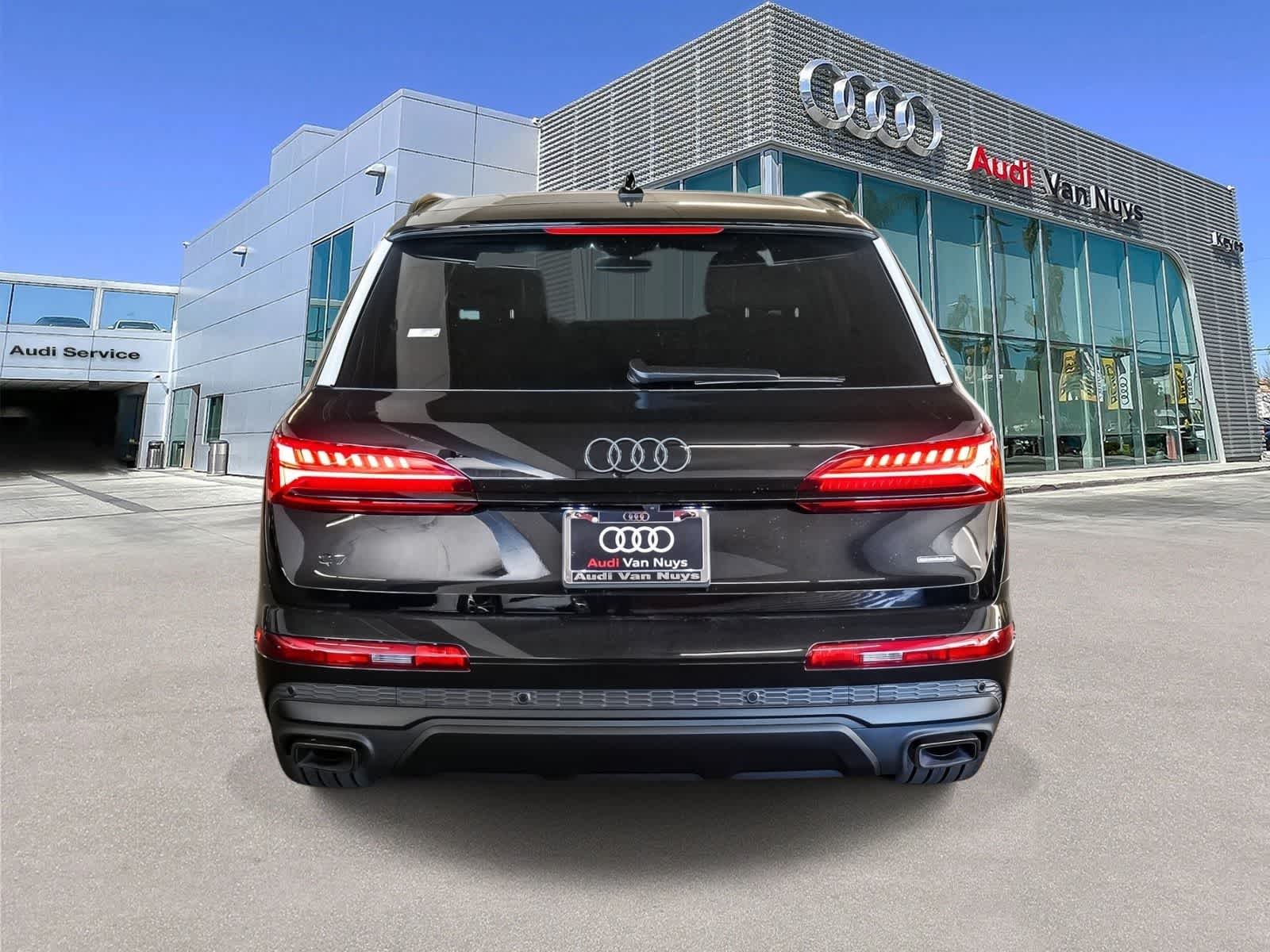 Thumbnail: 2026 Audi Q7 - 5