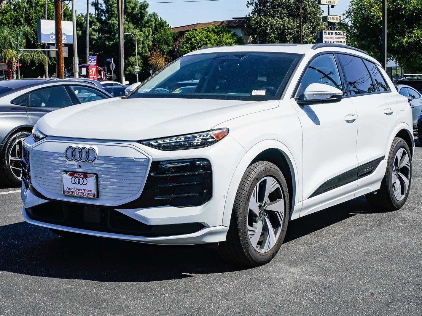 2025 Audi Q6 e-tron Premium Plus -
                  Sherman Oaks, CA