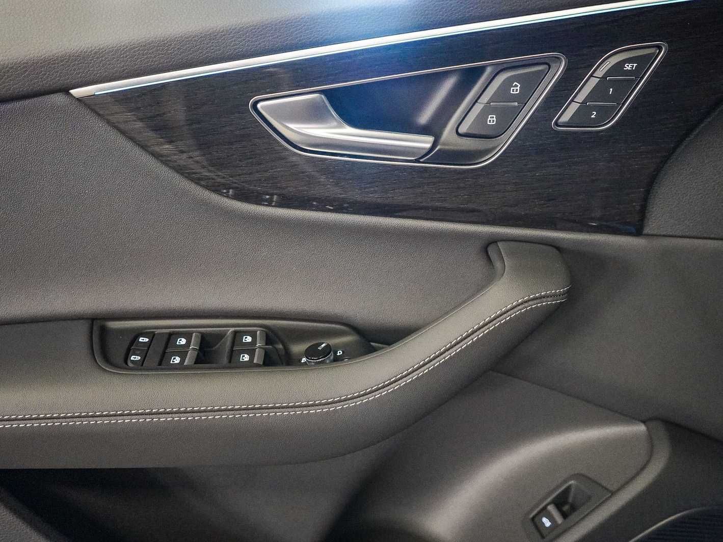 Thumbnail: 2026 Audi Q7 - 22