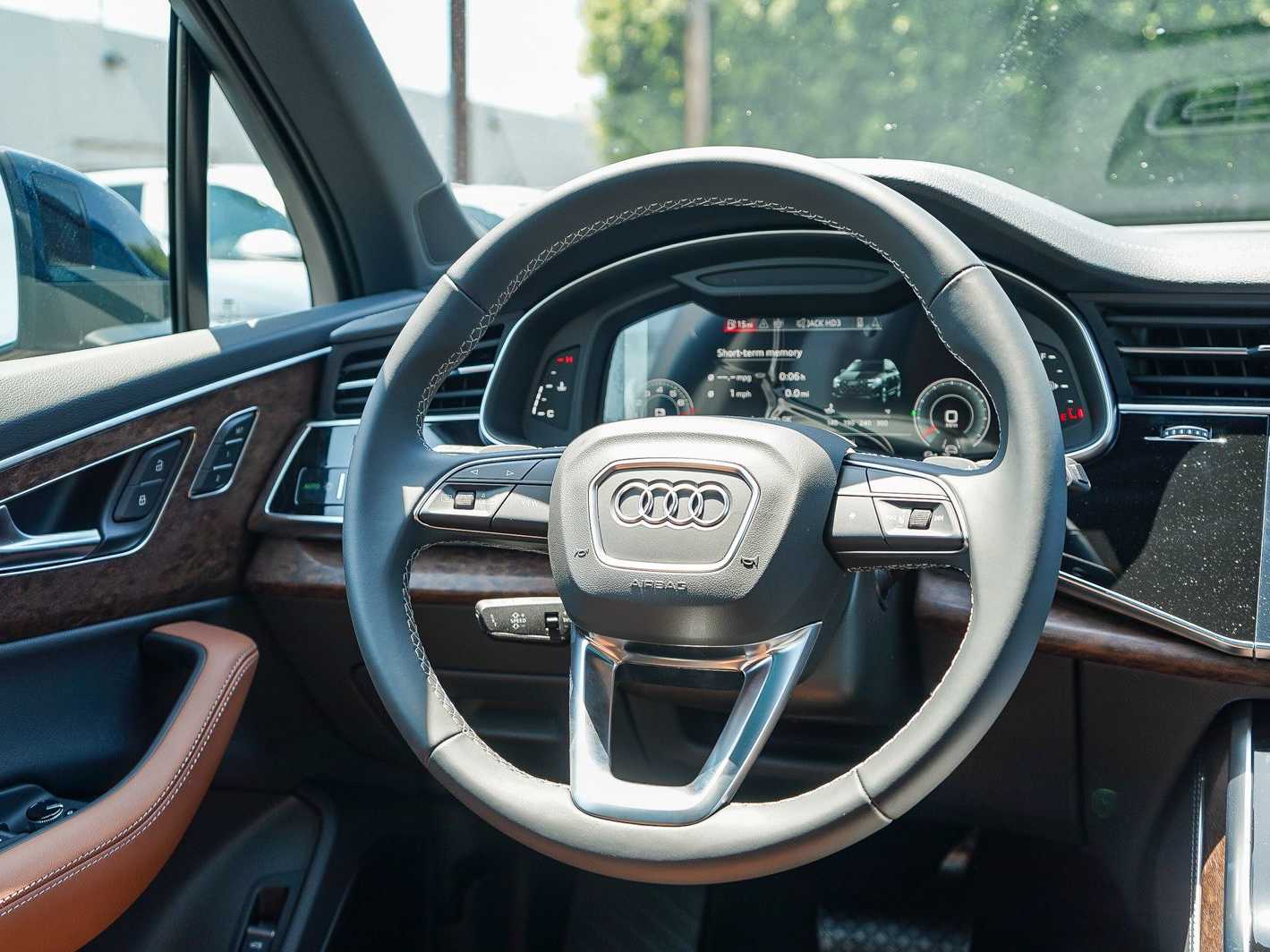Thumbnail: 2026 Audi Q7 - 15
