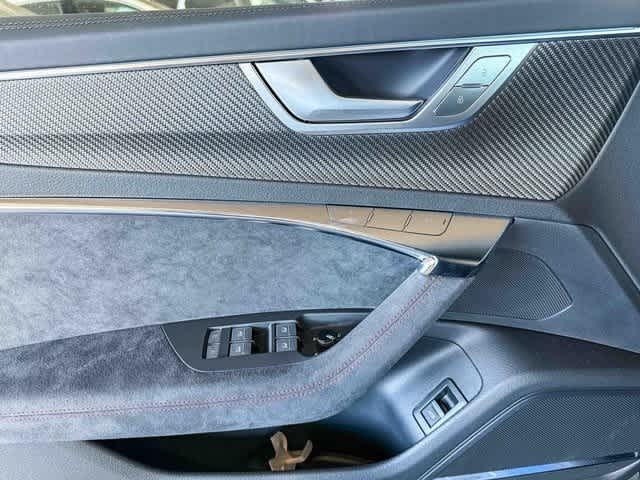 Thumbnail: 2026 Audi RS 6 - 22