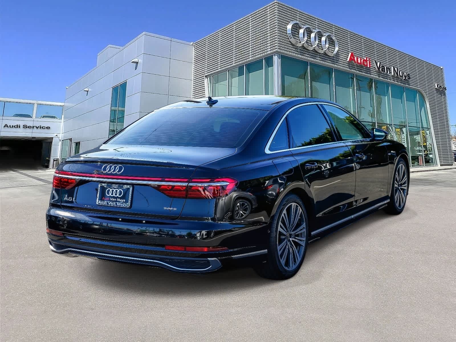 Thumbnail: 2022 Audi A8 - 4