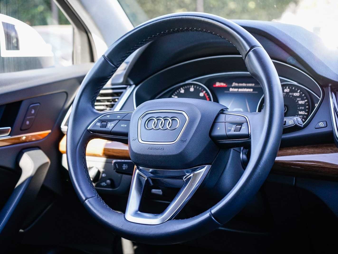 Thumbnail: 2023 Audi Q5 - 25