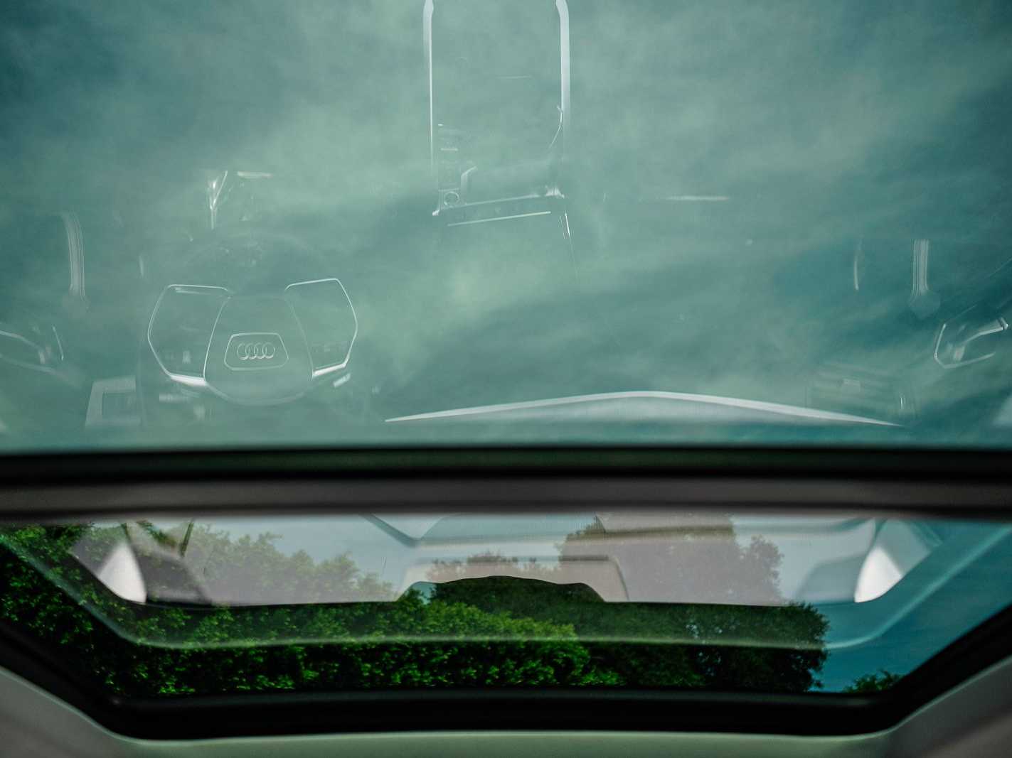 Thumbnail: 2023 Audi e-tron - 11